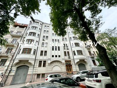 квартира за адресою Десятинна вул., 10