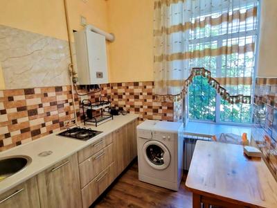 квартира за адресою Троїцька вул., 12