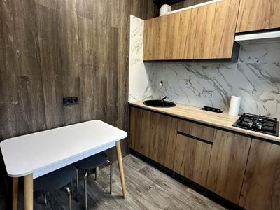 квартира за адресою Зодчих вул., 38