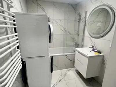 квартира за адресою Космічна вул., 10