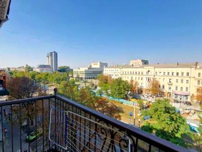 квартира за адресою Дмитра Яворницького просп. (Карла Маркса), 81