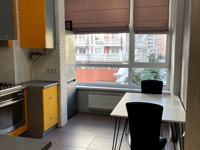 квартира за адресою Практична вул., 2