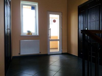 комерційна за адресою Луценка вул., 7