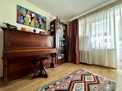 квартира за адресою Почайнинська вул., 13/9