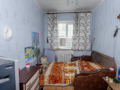 будинок за адресою Центральна, 1