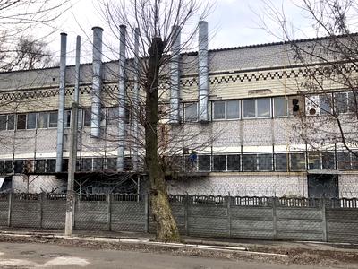 коммерческая по адресу Центральна, 12