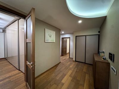 квартира по адресу Межигорская ул., 28