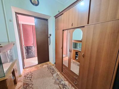 квартира за адресою Довженка вул., 13
