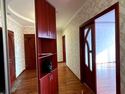 квартира за адресою Василя Симоненка вул., 2-Б