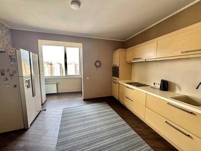 квартира за адресою Київ, Дніпровська набережна вул., 19-В