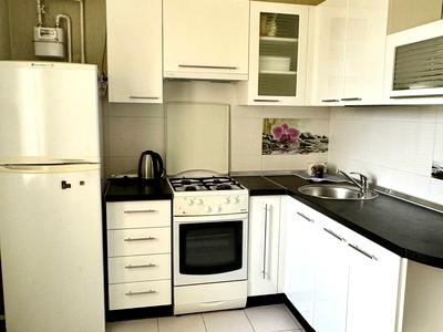 квартира за адресою Черкаси, Новопречистенська вул. (Сєдова), 82