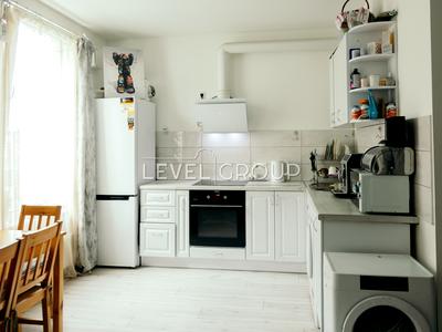 квартира по адресу Салютна, 2к1