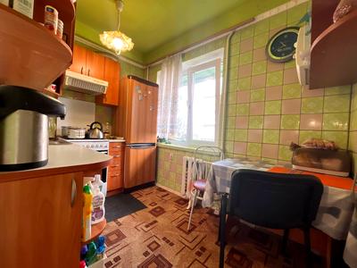 кімната за адресою Ореста Левицького вул. (Академіка Курчатова), 25/37