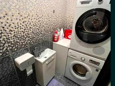 квартира за адресою Абрикосова вул., 3