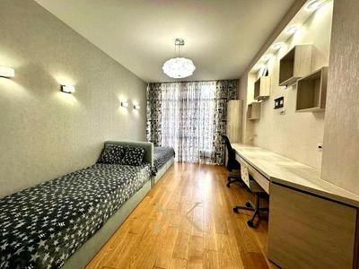 квартира за адресою Регенераторна вул., 4