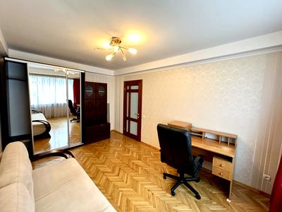 квартира за адресою Братиславська вул., 20