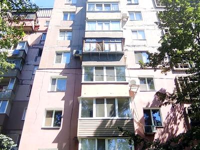 квартира за адресою Космодромна вул., 8