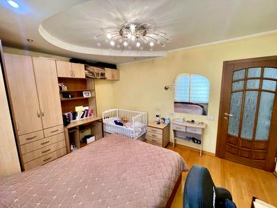 квартира по адресу Червоной Калины просп. (Владимира Маяковского), 72