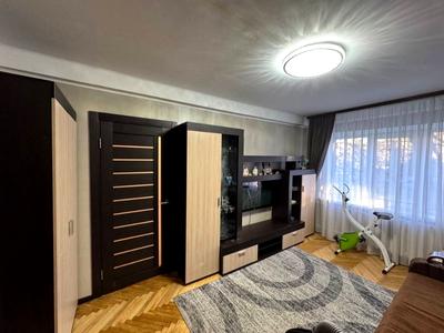 квартира за адресою Будівельників вул., 12-Б