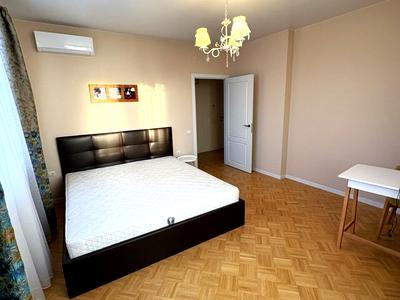 квартира по адресу Ревуцкого ул., 40-Г