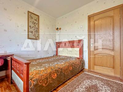квартира за адресою Стародніпровська вул., 3