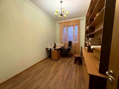 будинок за адресою Вишнева вул.
