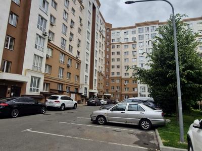 квартира по адресу Героев Небесной Сотни просп., 34/2