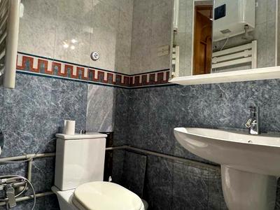 квартира за адресою Довженка вул., 8