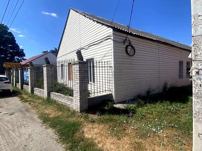 комерційна за адресою Шевченка, 13
