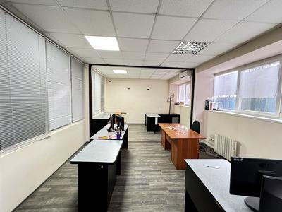 комерційна за адресою Дніпровське шосе, 34
