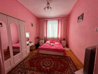 будинок за адресою Головна