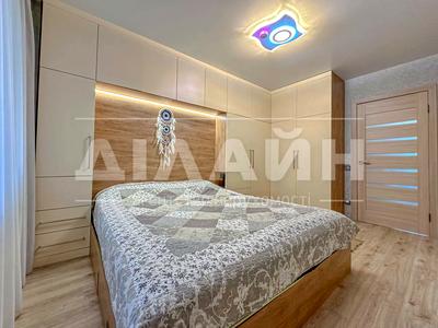 квартира по адресу Лахтинская ул., 11