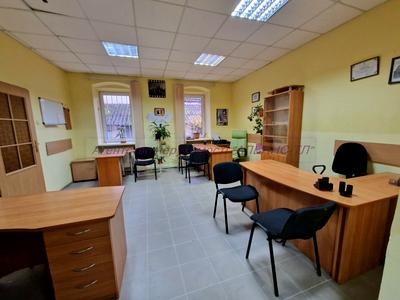 коммерческая по адресу Корятовича пл., 15