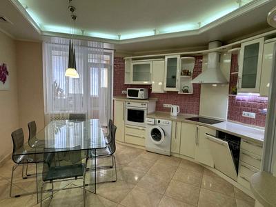 квартира за адресою Миколи Амосова вул., 4