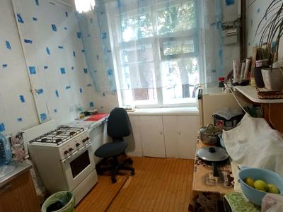 кімната за адресою Кловський узвіз, 3