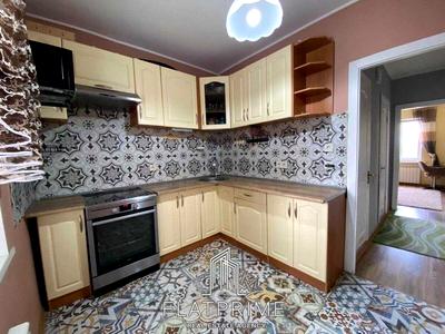 квартира за адресою Ревуцького вул., 7-А