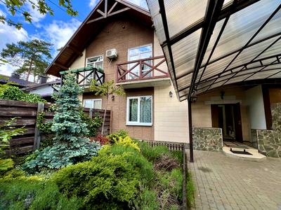 будинок за адресою Патріотів
