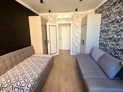 квартира за адресою Одеса, Жаботинського вул. (Пролетарская улица), 56а