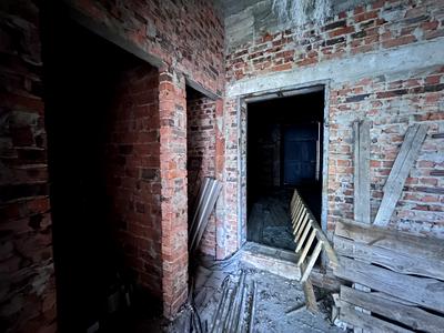 комерційна за адресою Освіти вул., 4в
