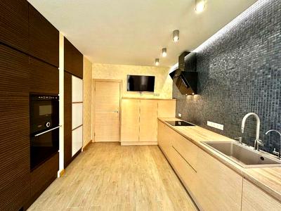 квартира за адресою Регенераторна вул., 4