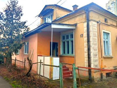 будинок за адресою Івано-Франківськ, Ярослава Карпінця вул.