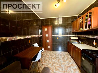 квартира за адресою Воскресенська вул., 13-Б