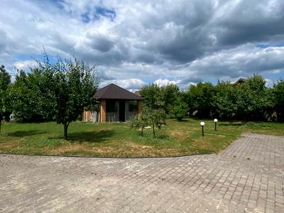 будинок за адресою Набережна, 12