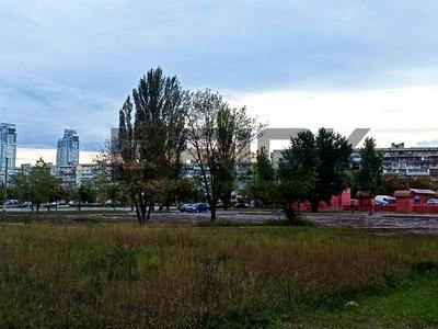 участок по адресу Павла Тычины просп., 13
