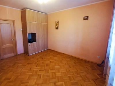 квартира за адресою Ревуцького вул., 24/4