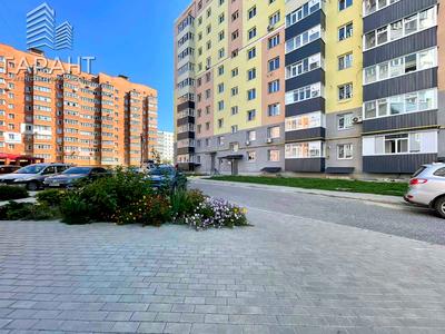 квартира за адресою Михайла Лушпи просп., 5