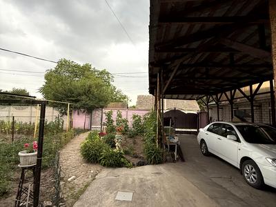 будинок за адресою Дніпробуду вул.