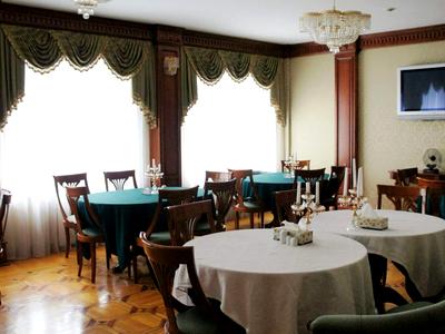 комерційна за адресою Загорівська вул. (Багговутівська), 17-21