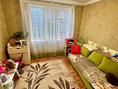 квартира за адресою Космодромна вул., 3