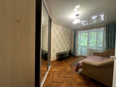 квартира за адресою Космонавтів вул., 18